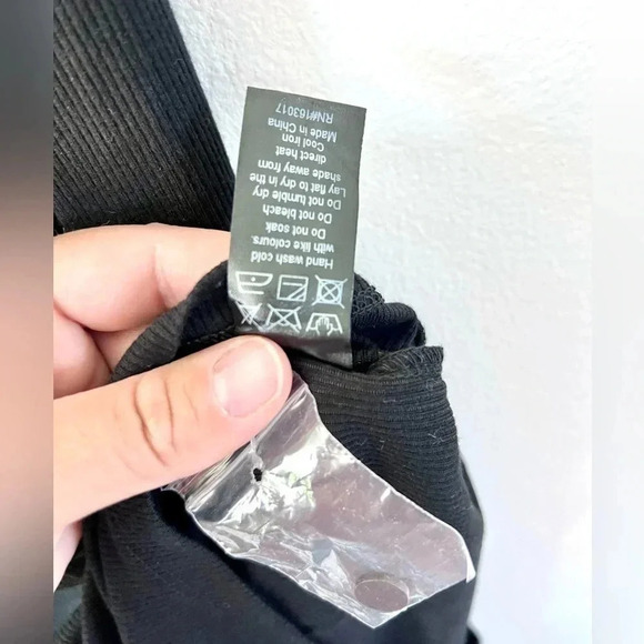 Lioness Angel Romper Black Button Front Ribbed Long Sleeve Size XXL, NWOT - Picture 11 of 11